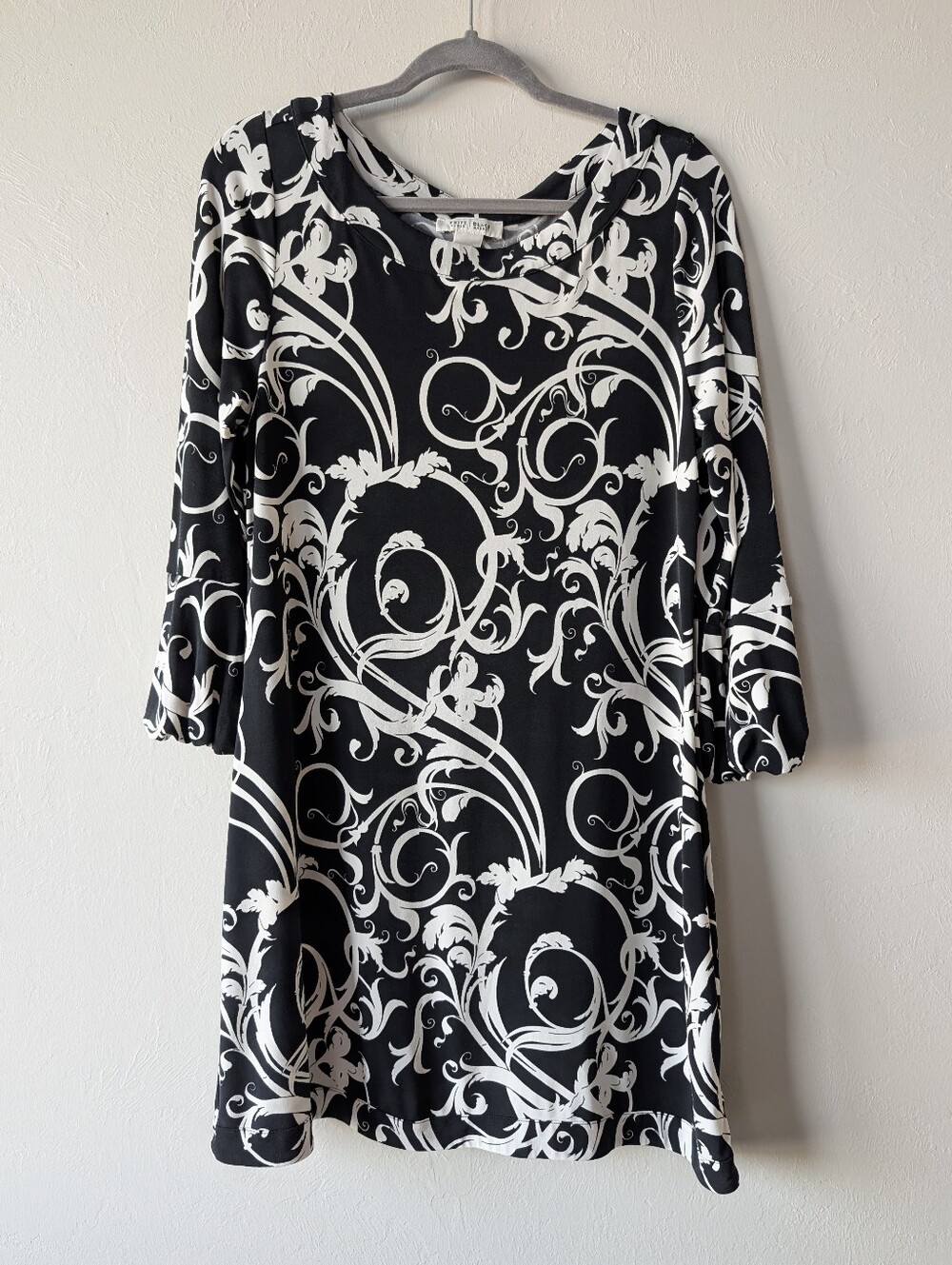 White House Black Market Black & White Scroll-Print Long Midi Spandex Dress L